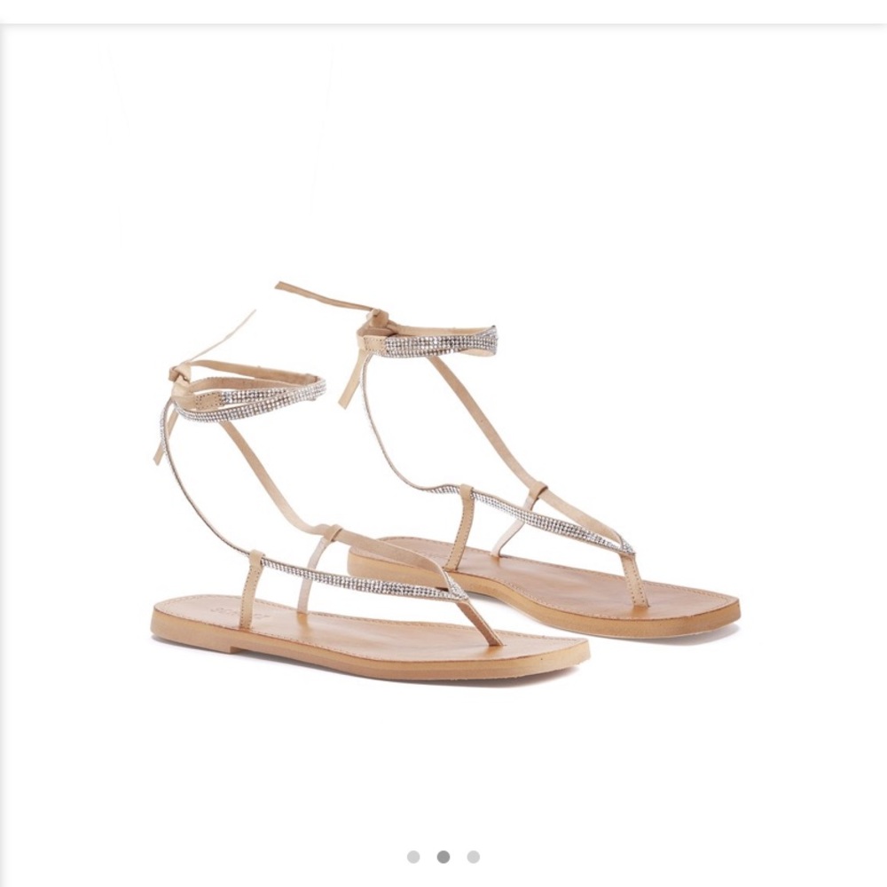 NWT women’s lace up sandal